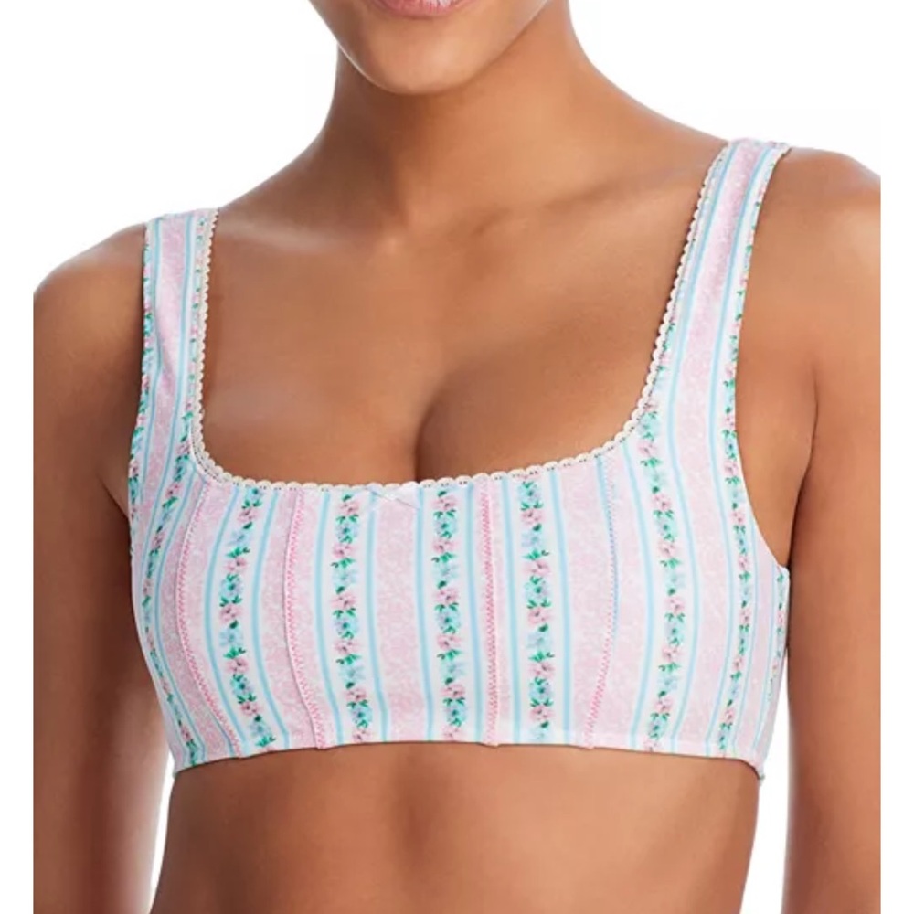 Frankie’s Bikini’s Floral vintage style Bikini Top